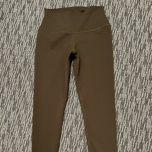 Alo yoga airbrush high waist leggings new without tags size small - olive